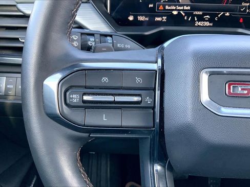 Used 2024 GMC Acadia AT4 w/ Luxury Package image 23