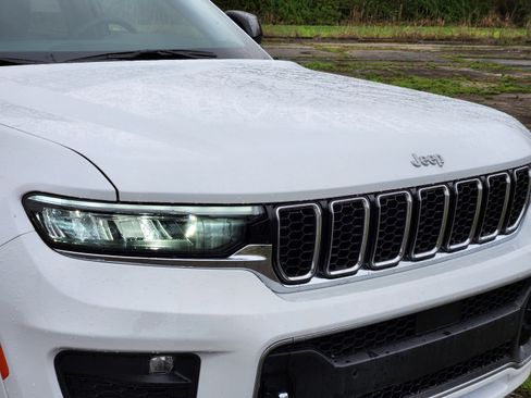 New 2025 Jeep Grand Cherokee L Overland w/ Luxury Tech Group IV image 23