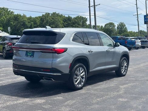 Used 2025 Buick Enclave Preferred FWD image 5