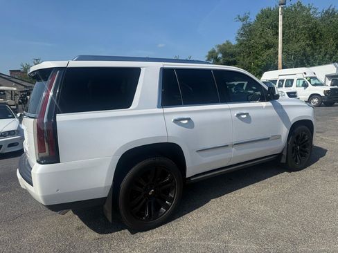 Used 2017 Cadillac Escalade Premium Luxury AWD/4WD image 9