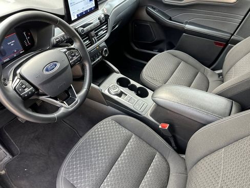 Used 2024 Ford Escape Active image 10
