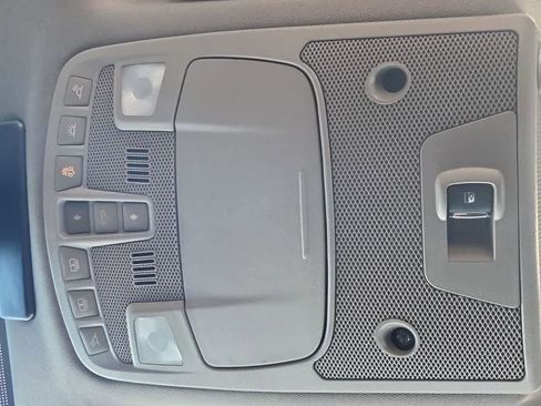 Used 2016 Ford F150 Lariat w/ Equipment Group 502A Luxury AWD/4WD image 35