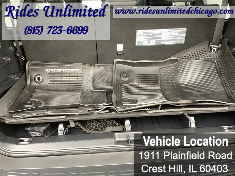 Used 2023 Toyota Sequoia Platinum AWD/4WD image 40