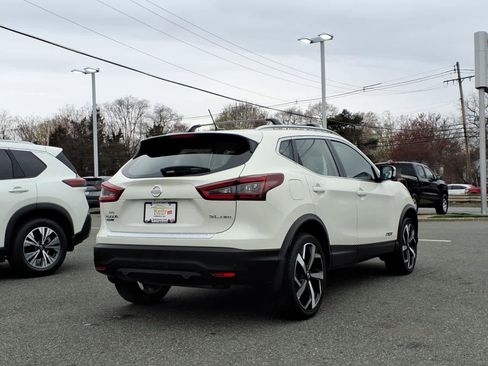 Certified 2022 Nissan Rogue Sport SL AWD/4WD image 4