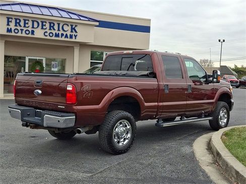 Used 2016 Ford F250 XLT w/ XLT Premium Package image 6
