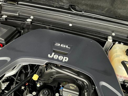 Used 2020 Jeep Gladiator Rubicon image 29