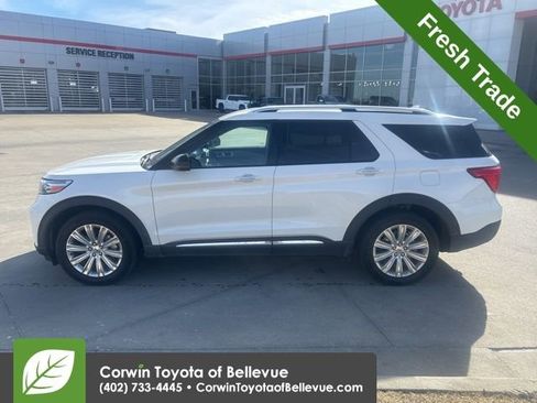 Used 2021 Ford Explorer Limited w/ Equipment Group 301A image 7