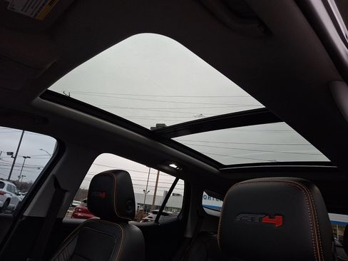 Used 2023 GMC Terrain AT4 image 14