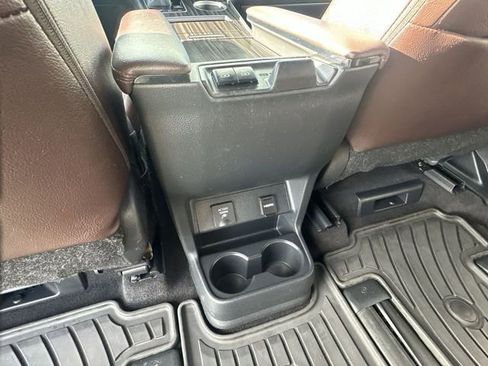 Used 2022 Toyota Sienna Platinum image 22