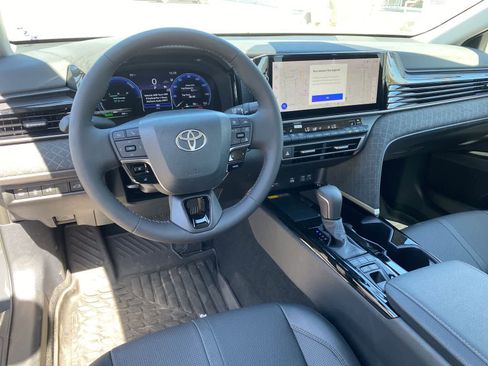 Used 2026 Toyota Camry XLE FWD image 11