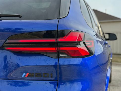 Used 2025 BMW X5 M60i w/ Executive Package image 12