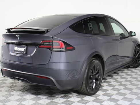 Used 2023 Tesla Model X AWD/4WD image 4