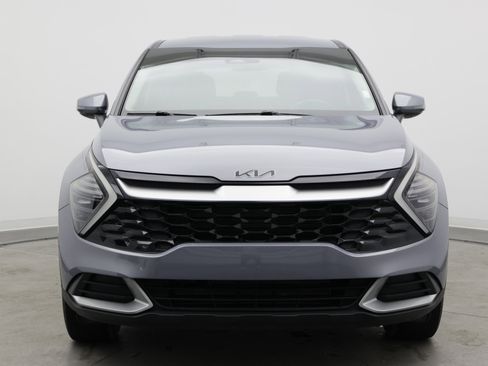 Used 2024 Kia Sportage EX FWD image 2