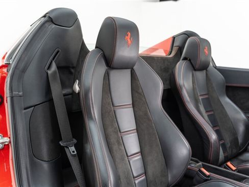Used 2012 Ferrari 458 Spider RWD image 51