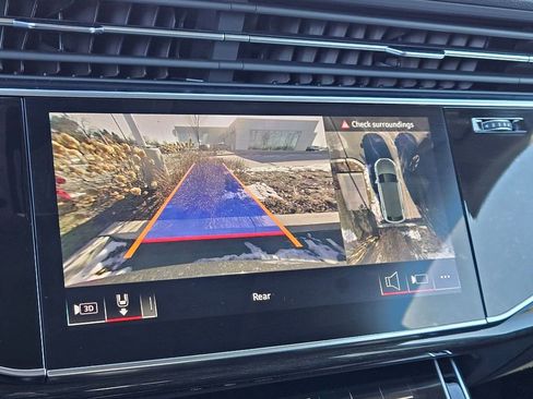 New 2025 Audi Q8 Premium image 11