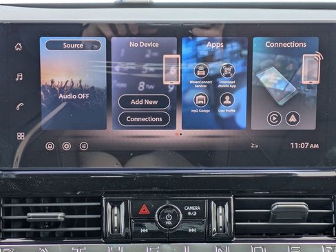 New 2026 Nissan Pathfinder SV w/ SV Premium Package FWD image 18
