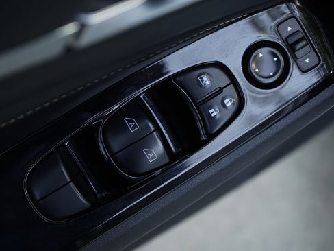 Used 2022 Nissan Altima 2.5 Platinum image 35