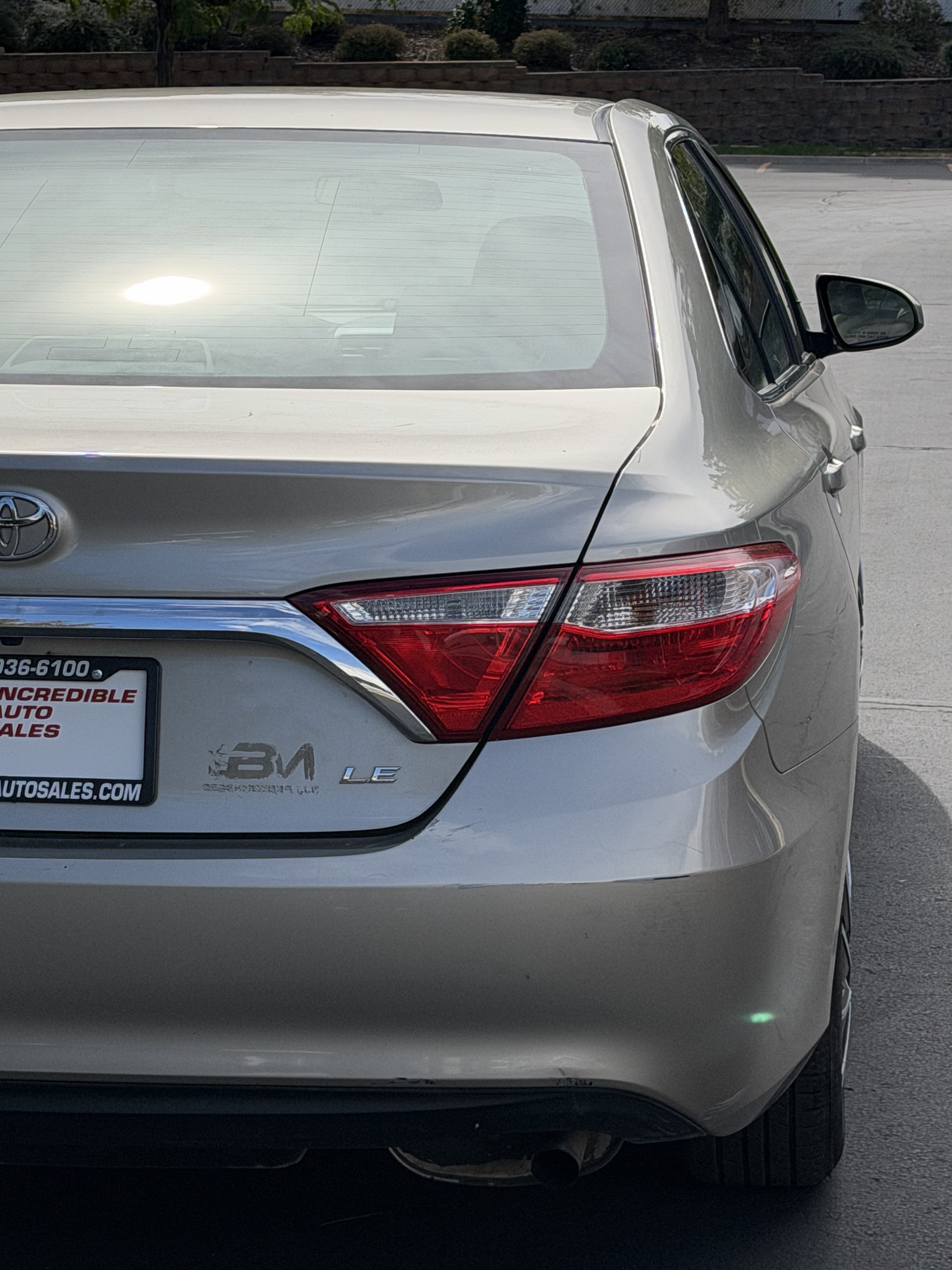 Used 2015 Toyota Camry LE FWD image 13