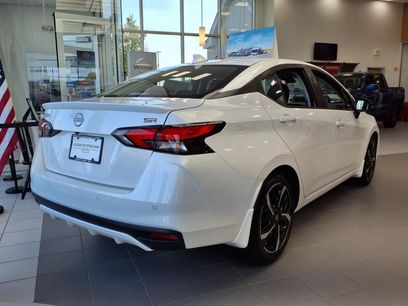 New 2025 Nissan Versa SR w/ Trunk Package