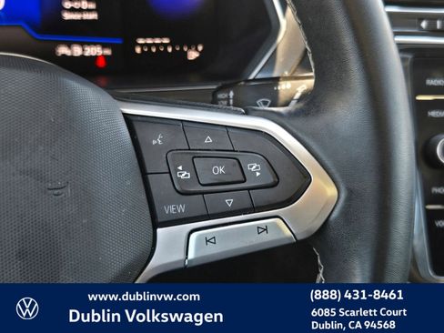 Certified 2023 Volkswagen Tiguan SE w/ Panoramic Sunroof Package FWD image 21