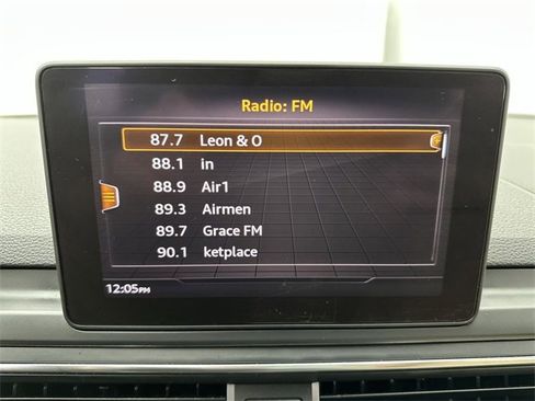 Used 2017 Audi A4 2.0T allroad Premium w/ Convenience Package image 16