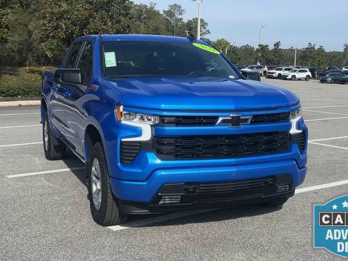 Used 2025 Chevrolet Silverado 1500 RST image 3