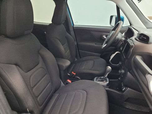 Used 2021 Jeep Renegade Latitude FWD image 21