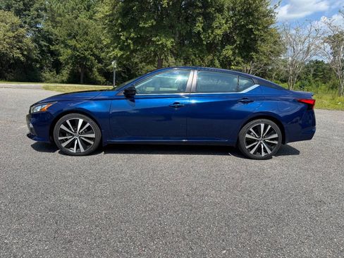 Used 2020 Nissan Altima 2.5 SR w/ Premium Package AWD/4WD image 3