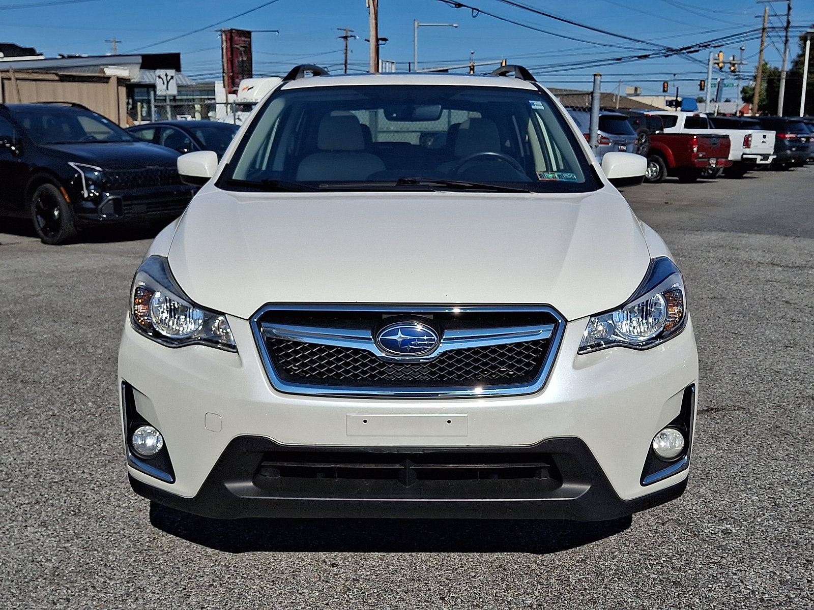 Used 2017 Subaru Crosstrek 2.0i Premium w/ Moonroof Package AWD/4WD image 2