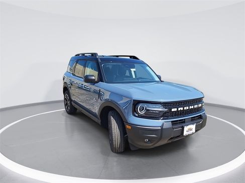 New 2025 Ford Bronco Sport Outer Banks image 2
