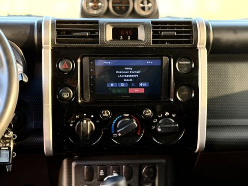 Used 2007 Toyota FJ Cruiser 4WD image 20