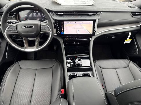 New 2026 Jeep Grand Cherokee L Limited AWD/4WD image 11