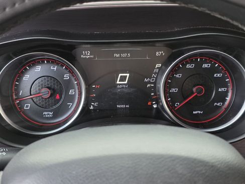 Used 2018 Dodge Charger SXT image 13