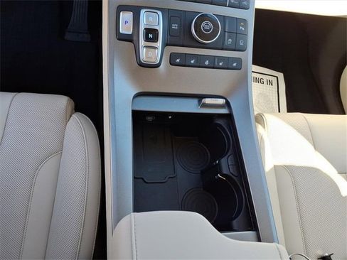 Used 2020 Hyundai Palisade Limited image 17