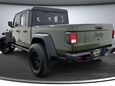 Used 2022 Jeep Gladiator Sport w/ Trailer Tow Package image 4