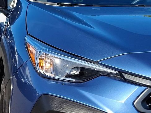 Used 2024 Subaru Crosstrek 2.0i AWD/4WD image 9