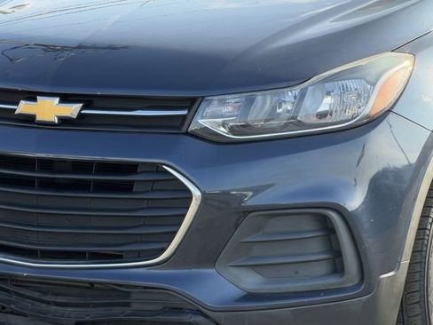 Used 2019 Chevrolet Trax LS w/ Tint and Cruise Package image 7