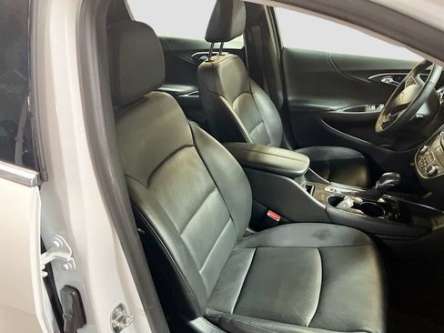 Used 2023 Chevrolet Malibu LT w/ Redline Edition FWD image 29