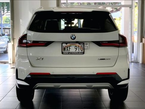 Used 2023 BMW X1 xDrive28i w/ Convenience Package AWD/4WD image 4