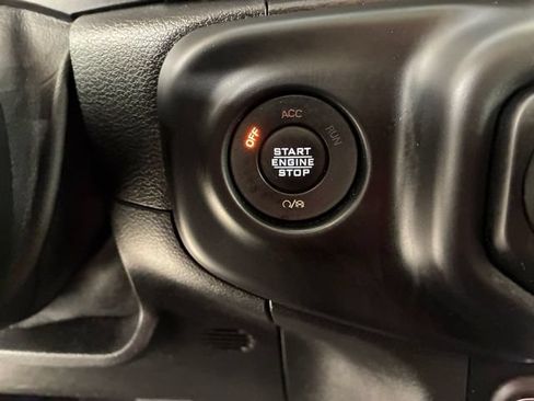 Used 2021 Jeep Wrangler Unlimited Sahara AWD/4WD image 24