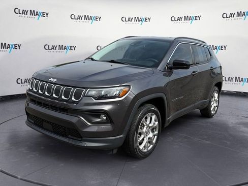 Used 2022 Jeep Compass Latitude AWD/4WD image 1
