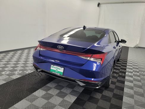 Used 2023 Hyundai Elantra Limited FWD image 7