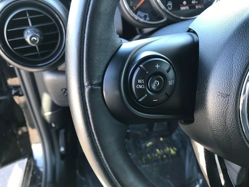 Used 2019 MINI Cooper Convertible image 21