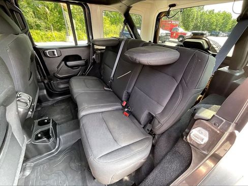 Used 2021 Jeep Wrangler Unlimited Sport AWD/4WD image 14