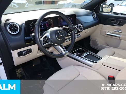 Used 2025 Mercedes-Benz GLA 250 4MATIC image 10