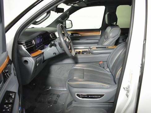 Used 2022 Jeep Grand Wagoneer Series II w/ Convenience Group III image 14