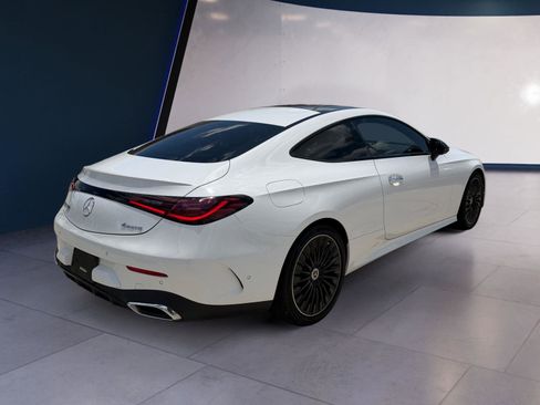 Used 2024 Mercedes-Benz CLE 300 4MATIC Coupe image 5