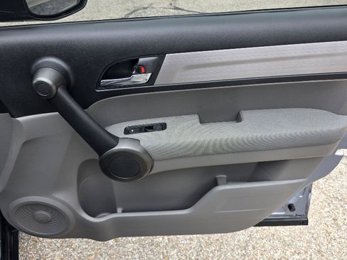 Used 2011 Honda CR-V LX image 22
