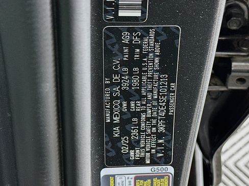 Used 2025 Kia K4 LXS image 12