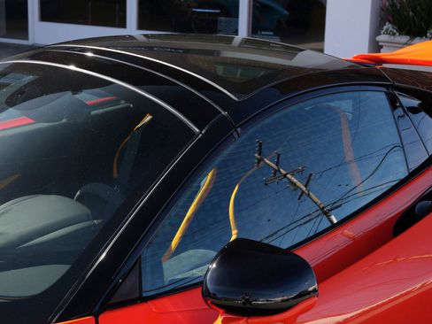 Used 2024 McLaren 750S Spider RWD image 20